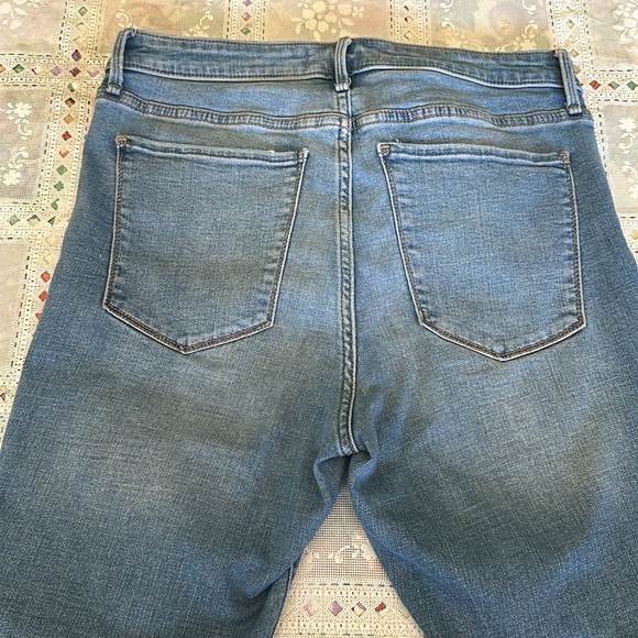 Abercrombie & Fitch - High Rise Super Skinny Ankle Denim - Picture 4 of 5